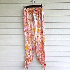 NWT Zara Sasha satin feeling floral Pant in Women's Small
